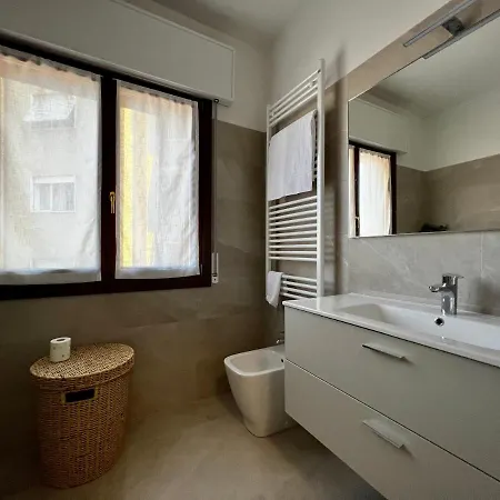 Interno1 * Местре