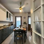 Apartament Interno1 *