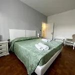 Apartament Interno1 *