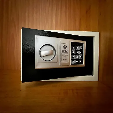 Apartment Interno1 *