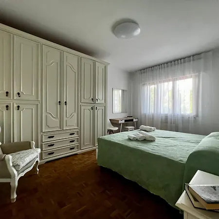 Interno1 Apartament Mestre
